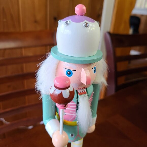 Christmas Nutcracker Soldier Wooden Statue Xmas Holiday Decor Table Decoration - Picture 8 of 16